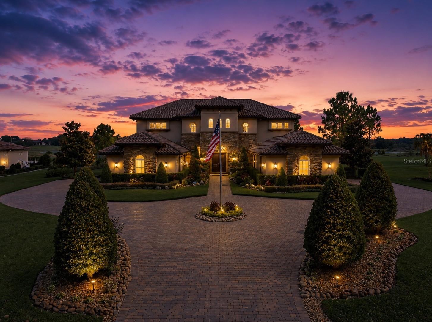 Virtual twilight photo.