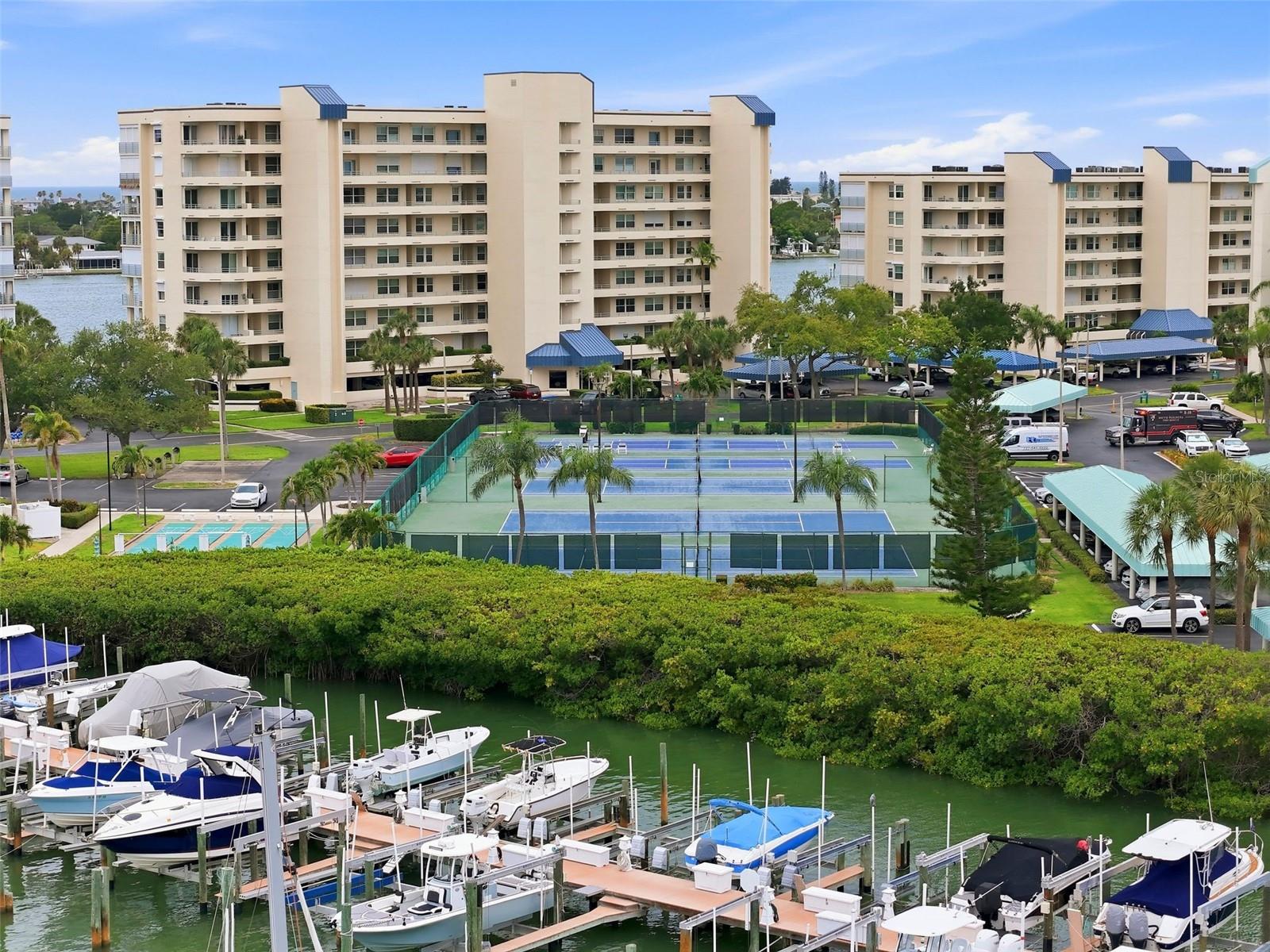 TB8513430