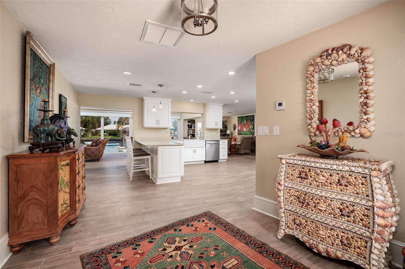 Front Entrance/Kitchen