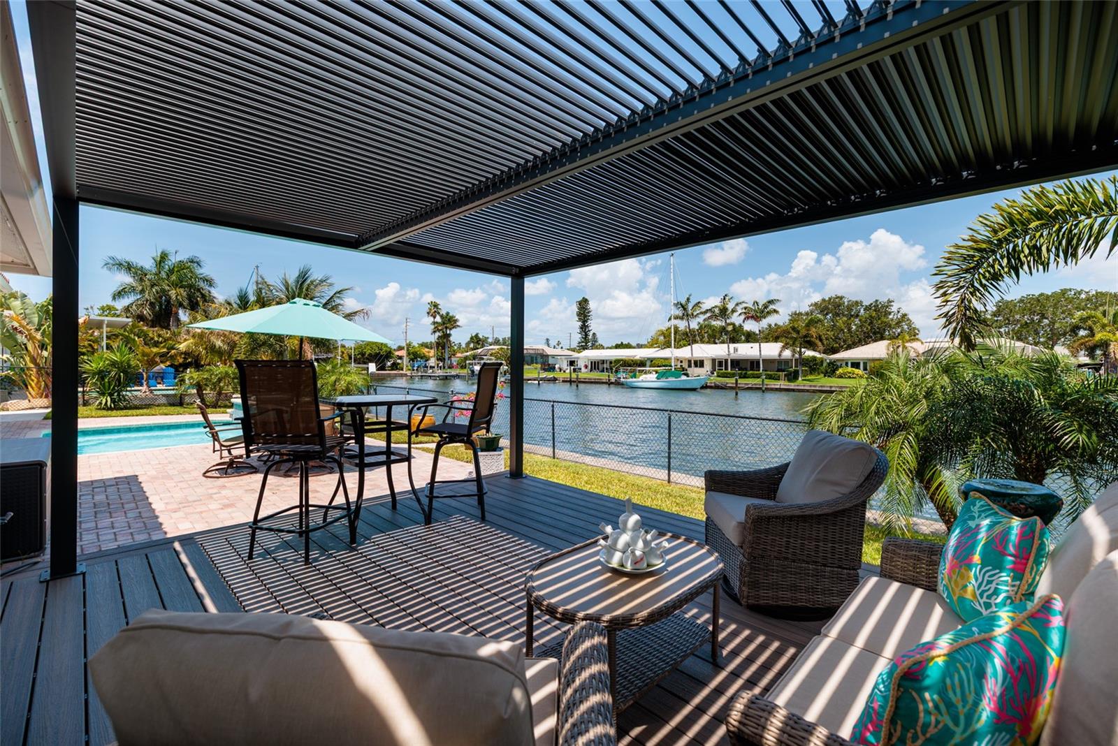 Exterior Back/Pergola
