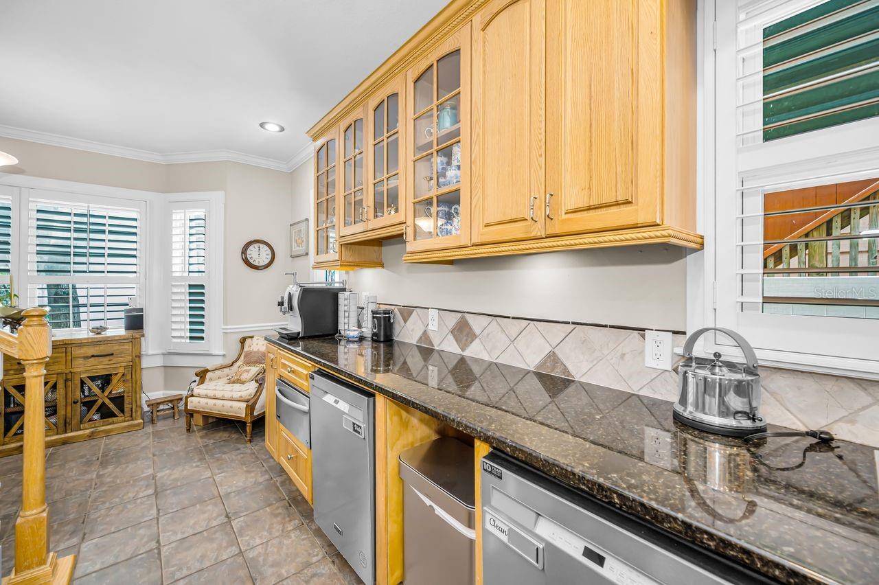 2 dish washers for the entertainer in you.