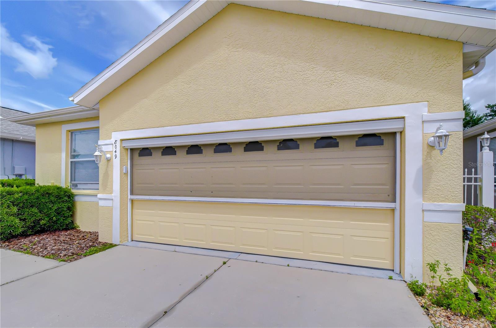 Automatic Screen over Garage Door