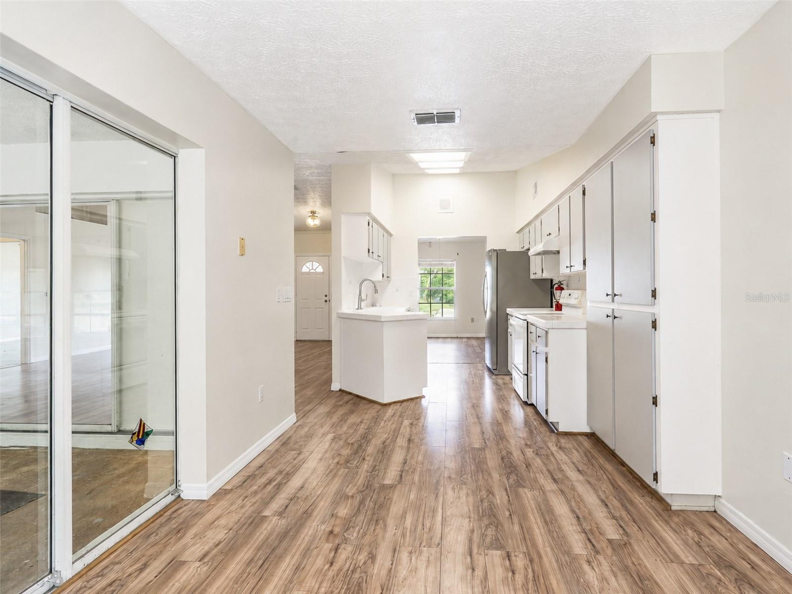Dinette area/ Kitchen