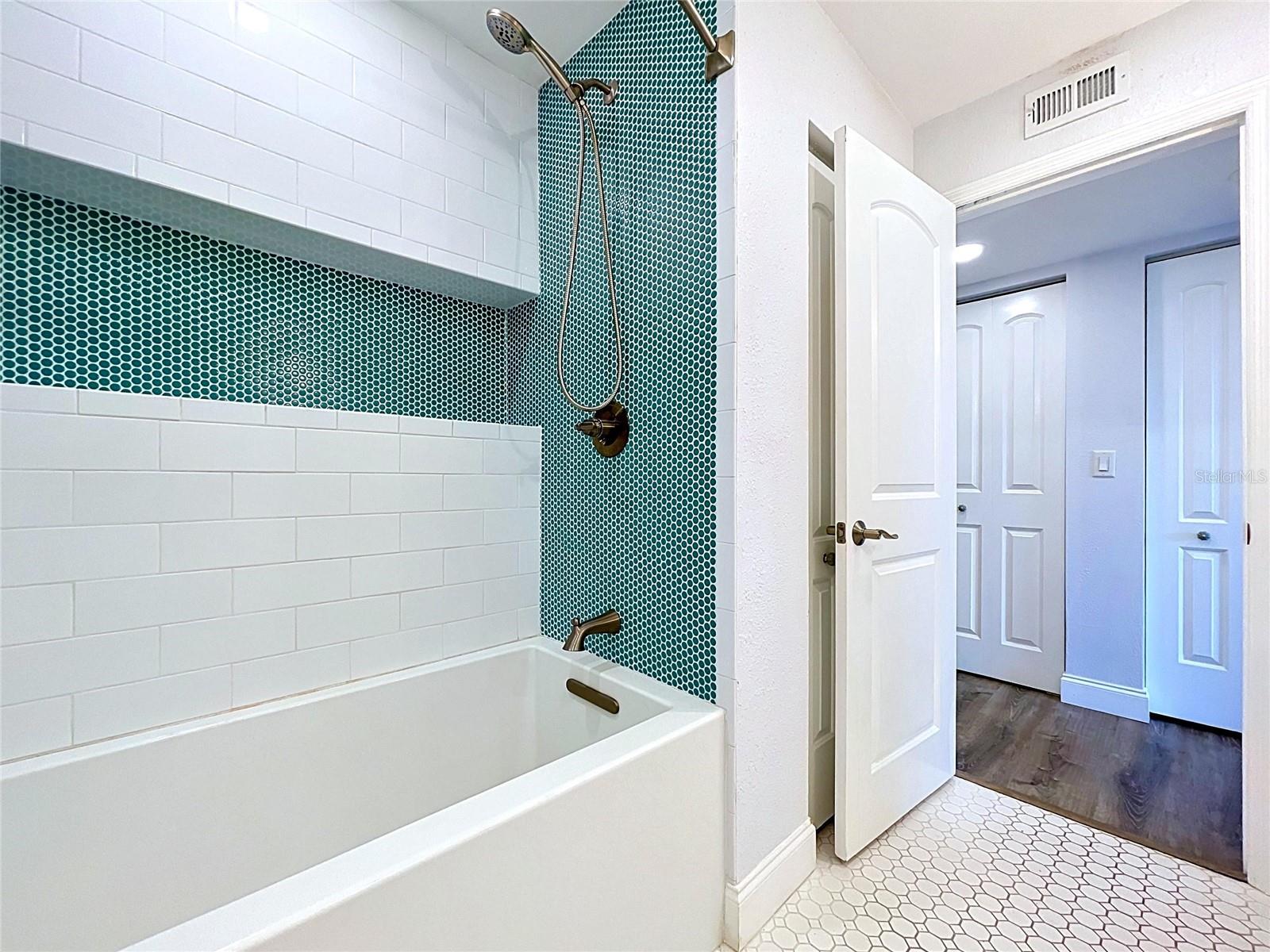 2nd Bathroom