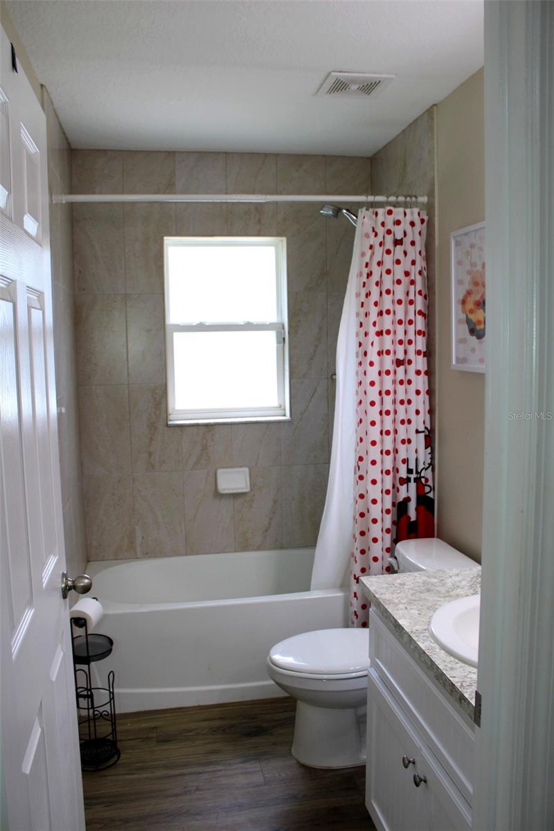 2nd Bathroom