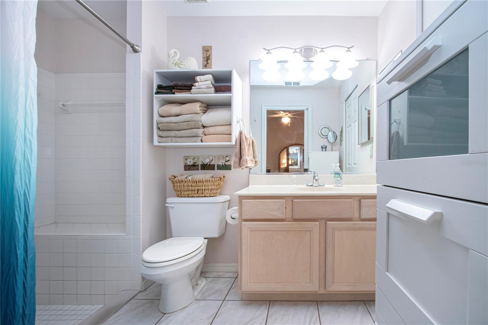 Primary Bathroom w/walk in Shower