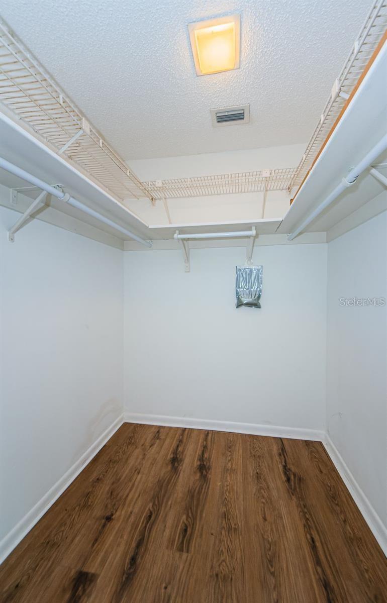 Walk-in Closet