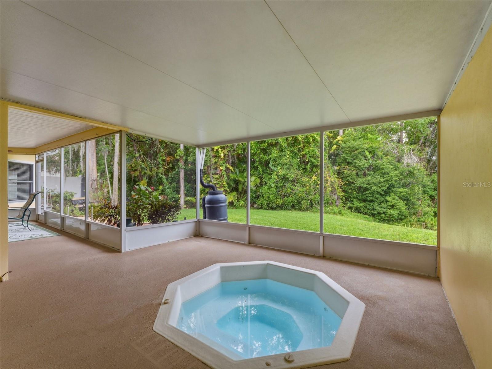 Screened Patio