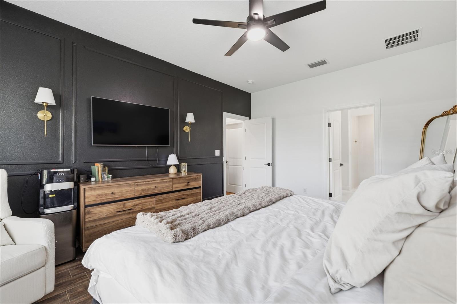 Primary Bed