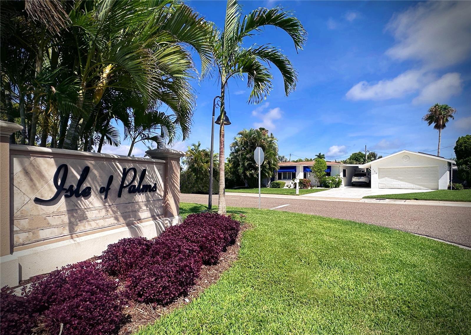 lLocated in Ilse of Palms