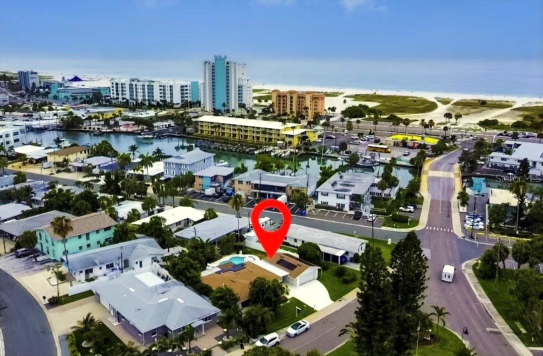 Close proximity to the Beach/Gulf