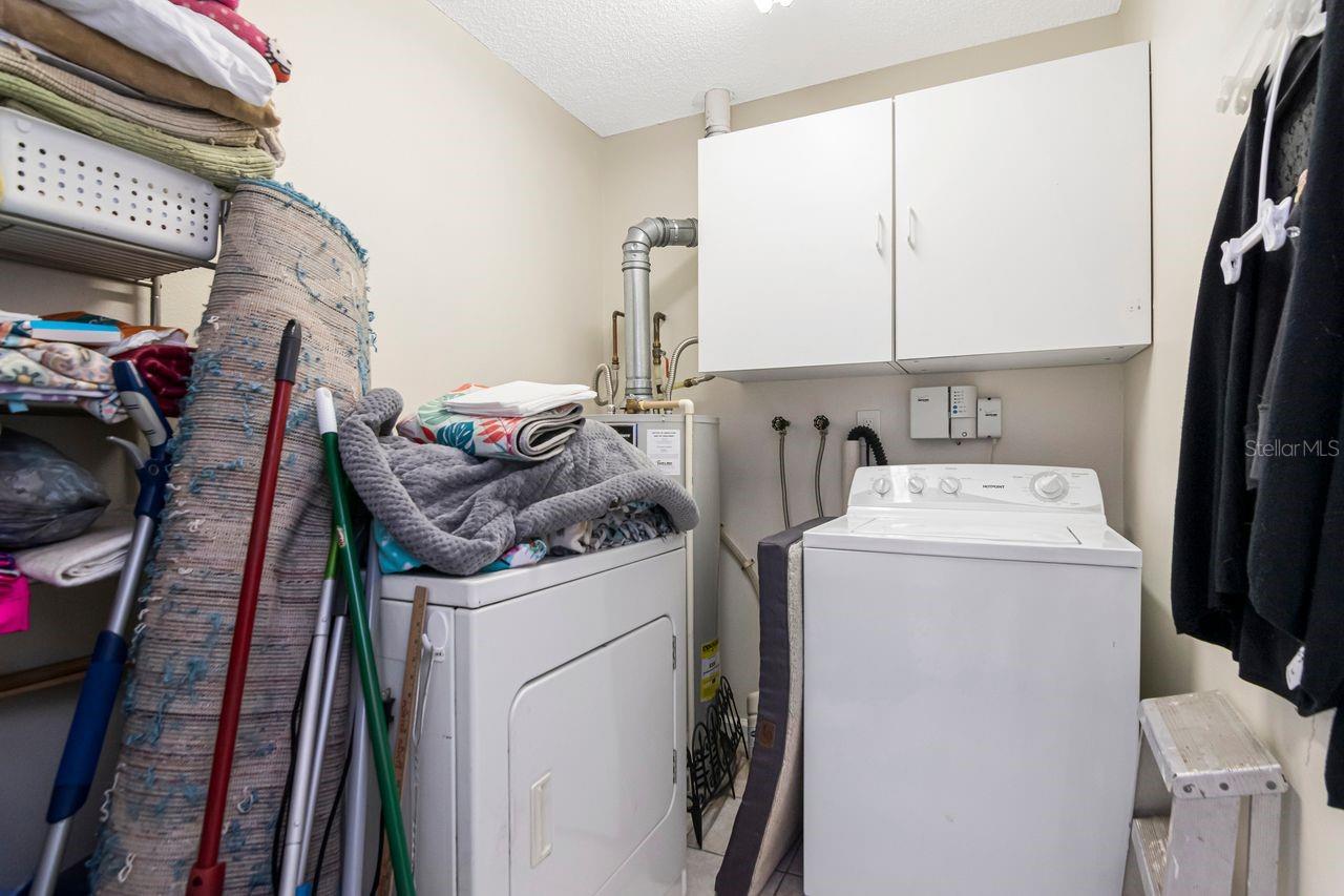 MAIN LAUNDRY ROOM
