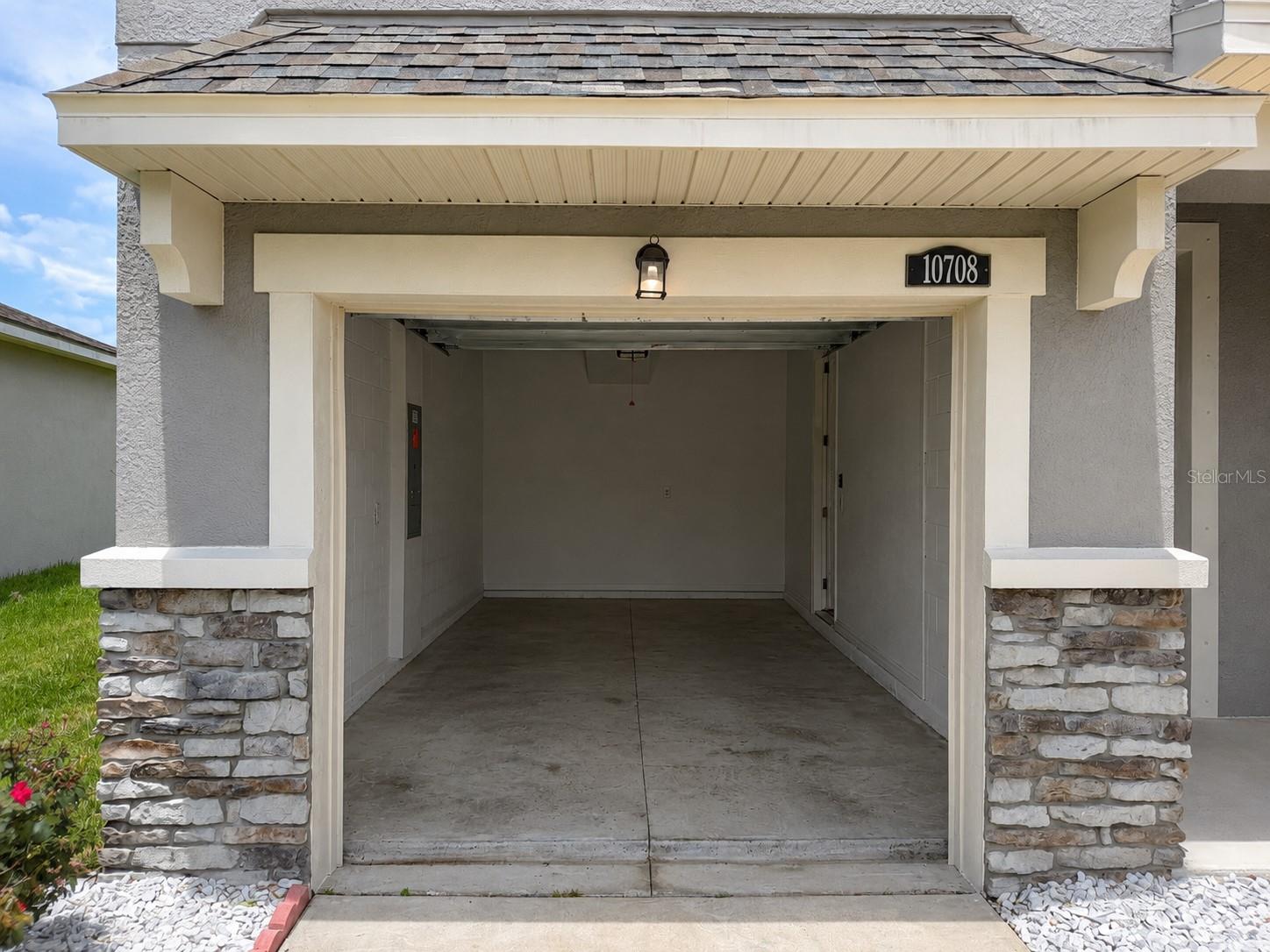 One Car Garage