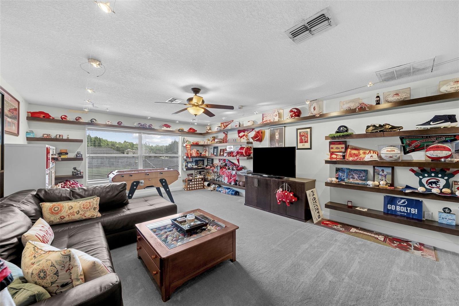 HUGE upstairs bonus room with endless flexibility.