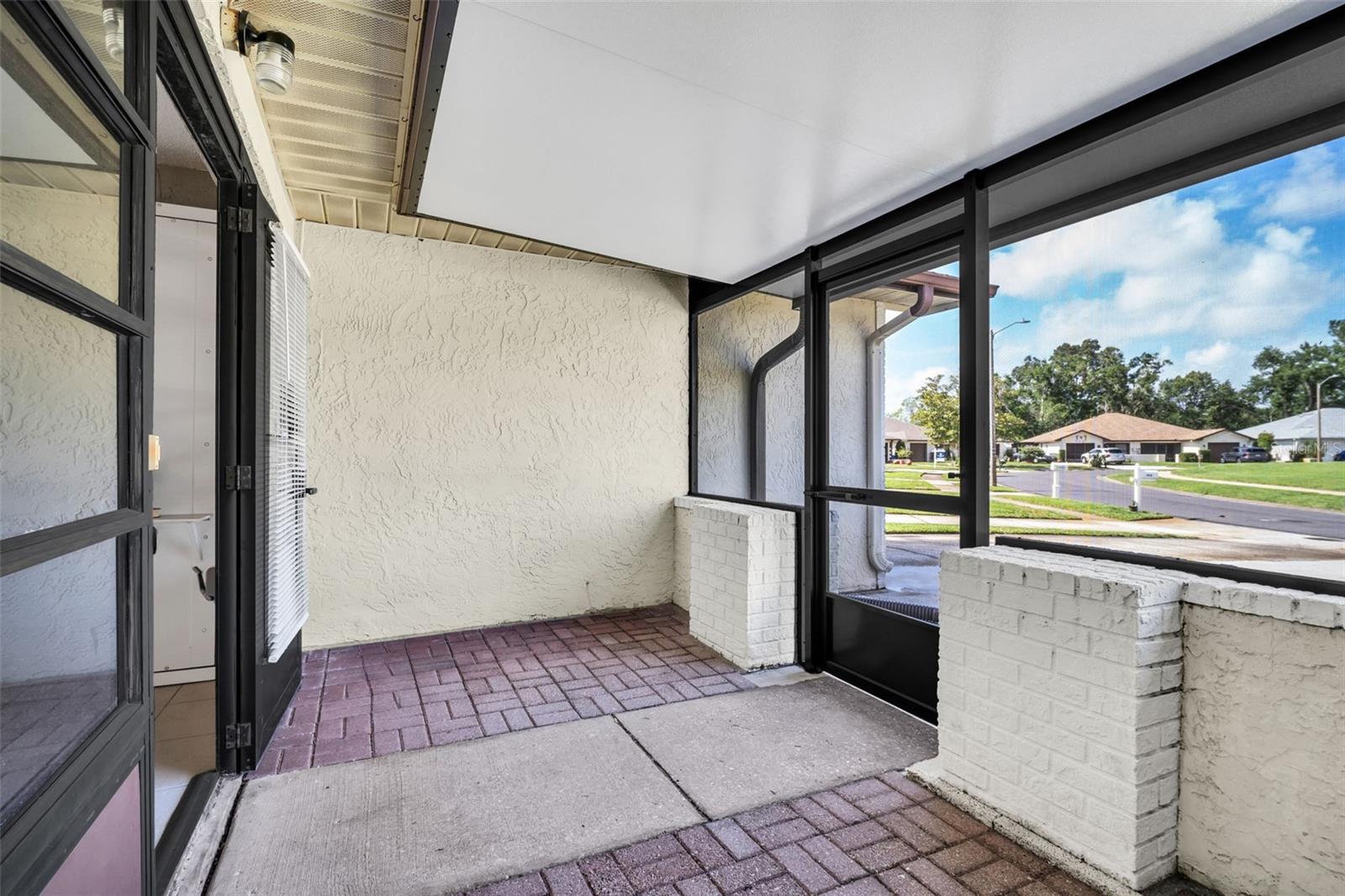 Large screened lanai to enjoy year-round~