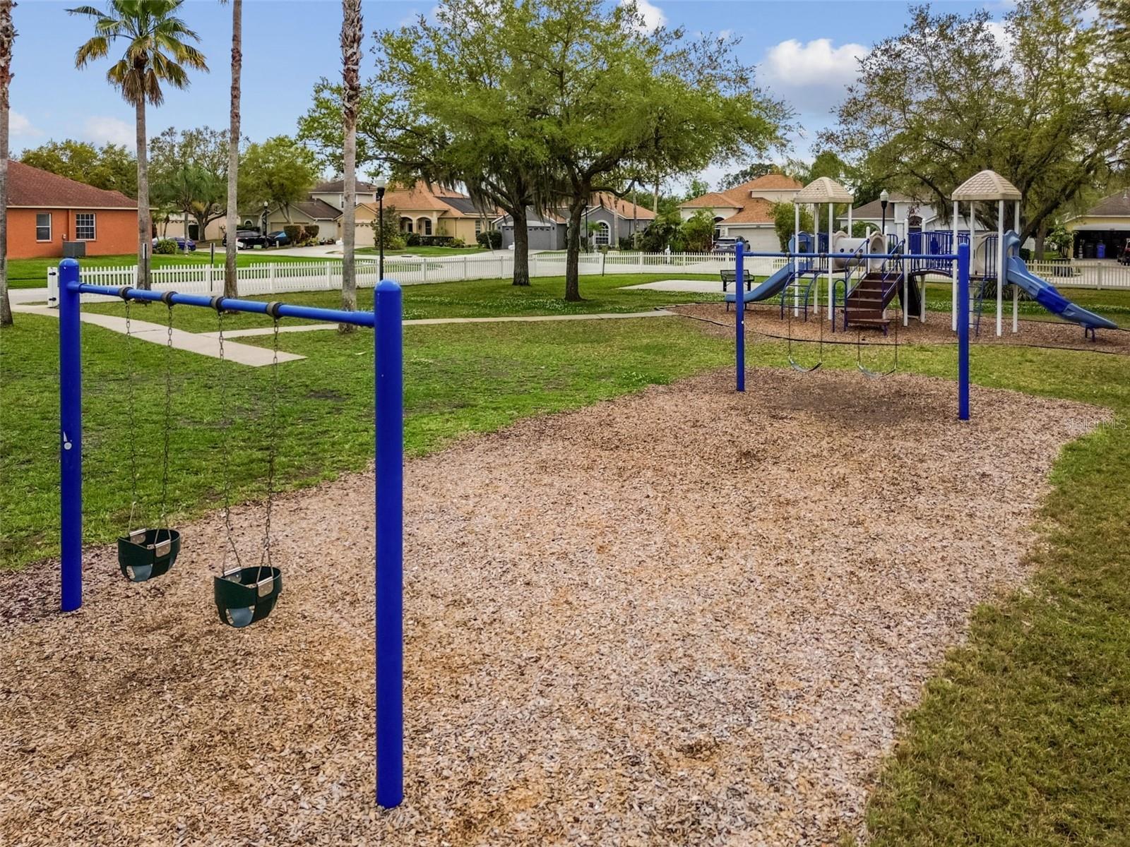 PARK PLAYGROUND