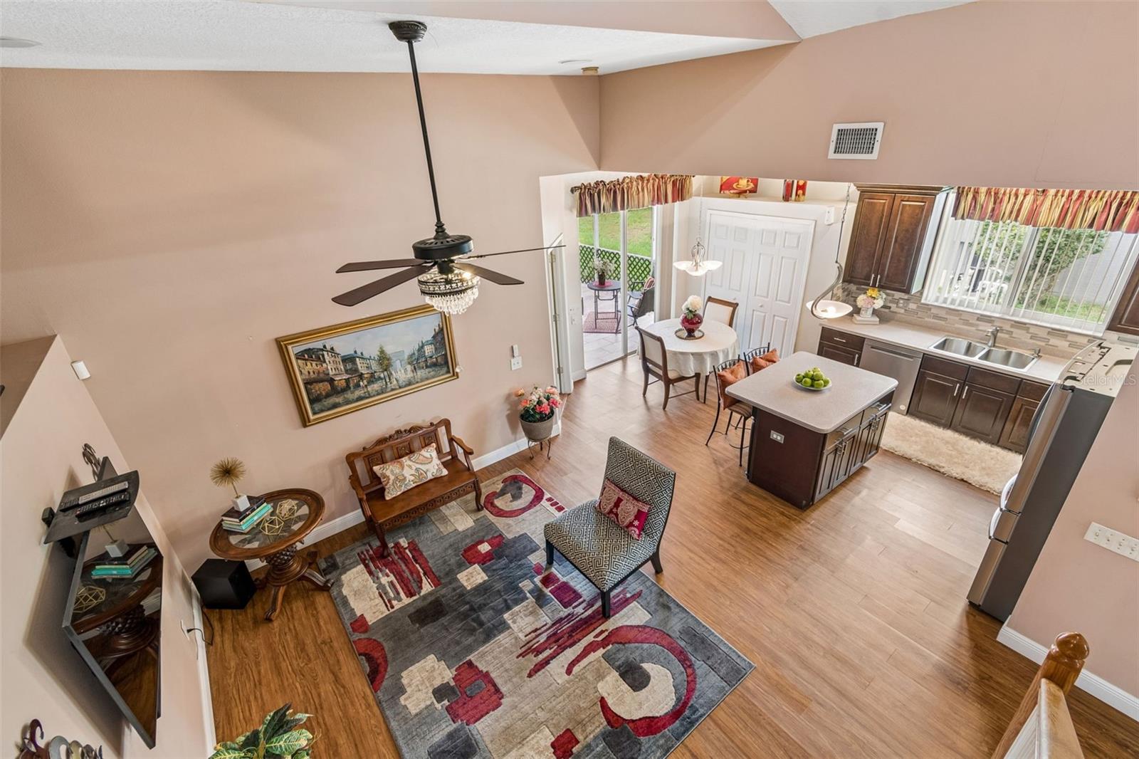 FAMILYROOM FROM UPPER LEVEL