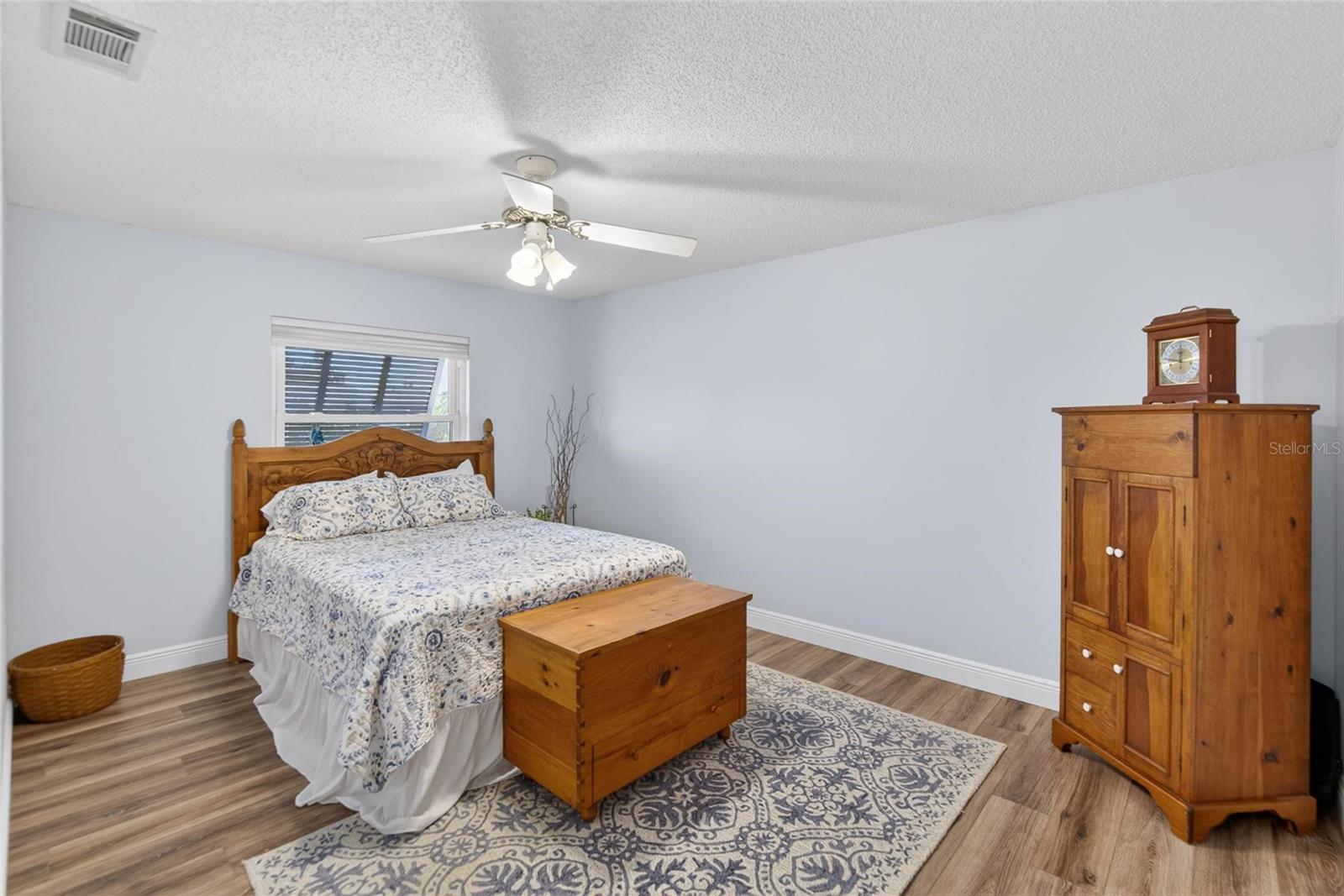 TB8513853 - Bedroom #2