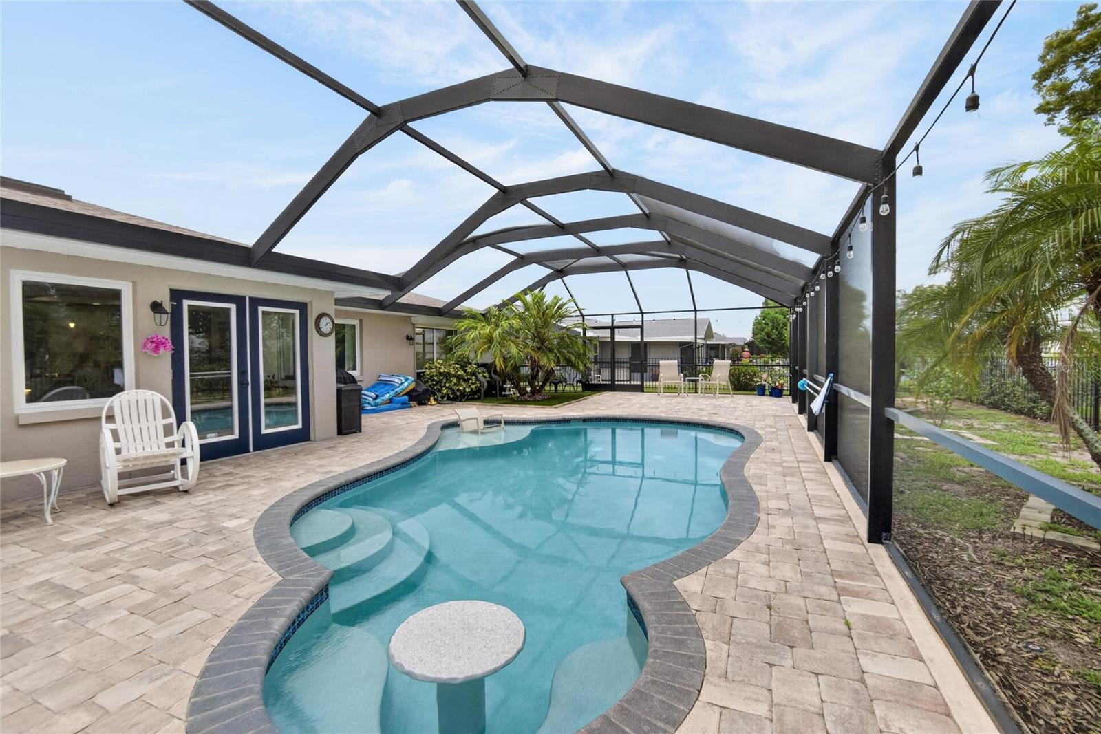 TB8513853 - Game of cards in the pool anyone?