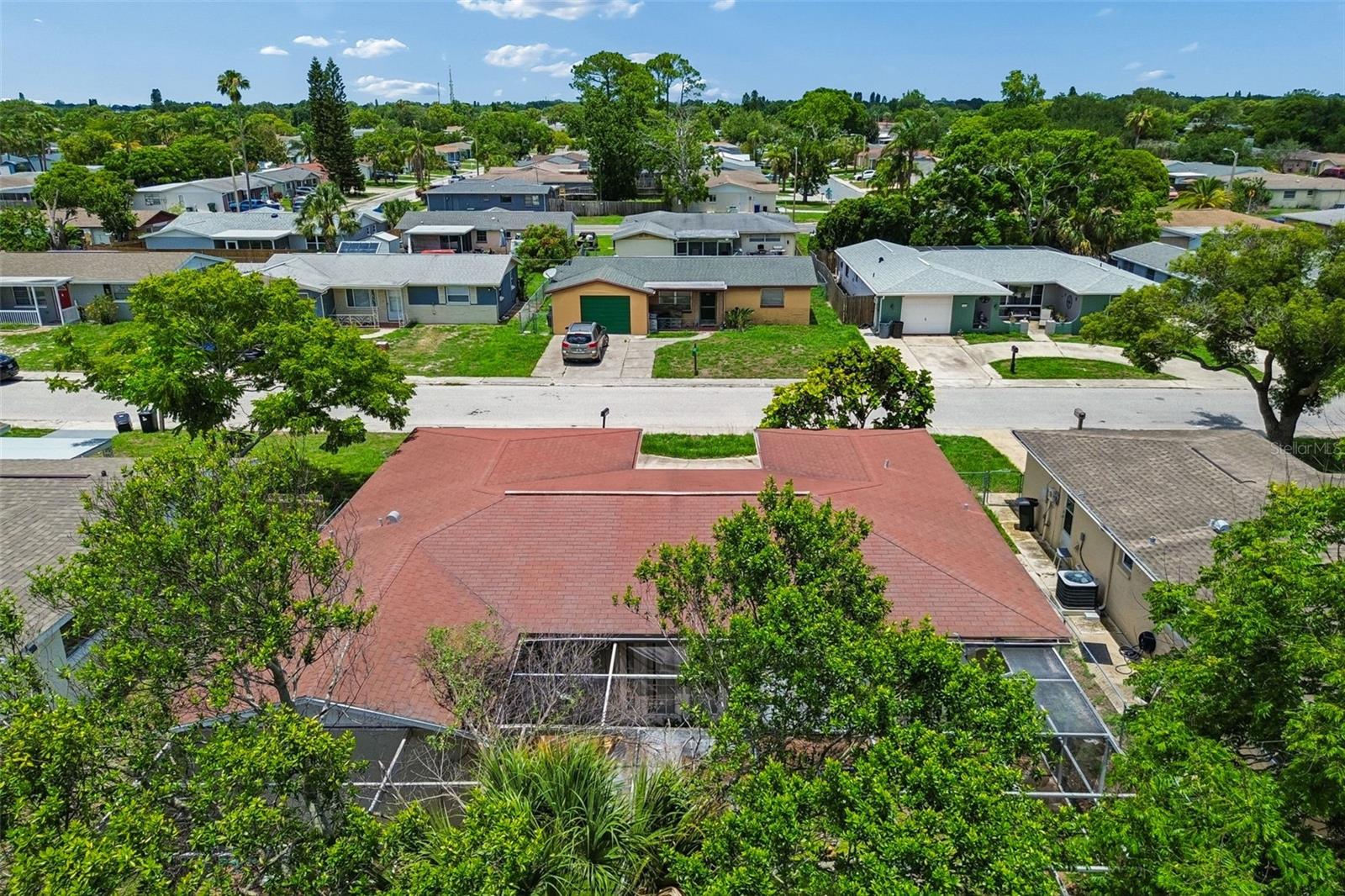TB8513854