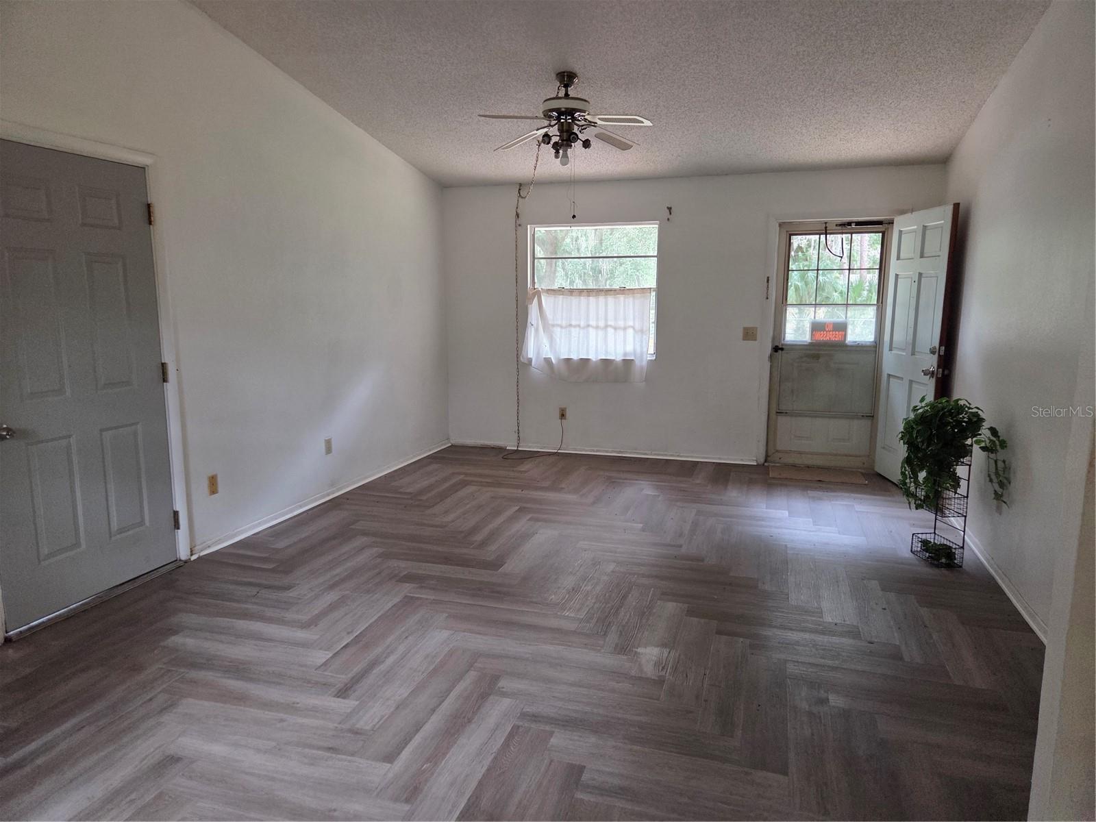Luxury vinyl plank flooring living & dining