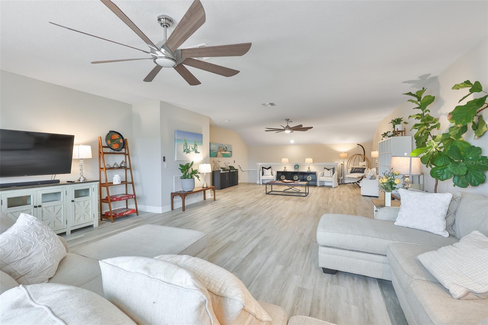Large Loft Space on 2nd Floor