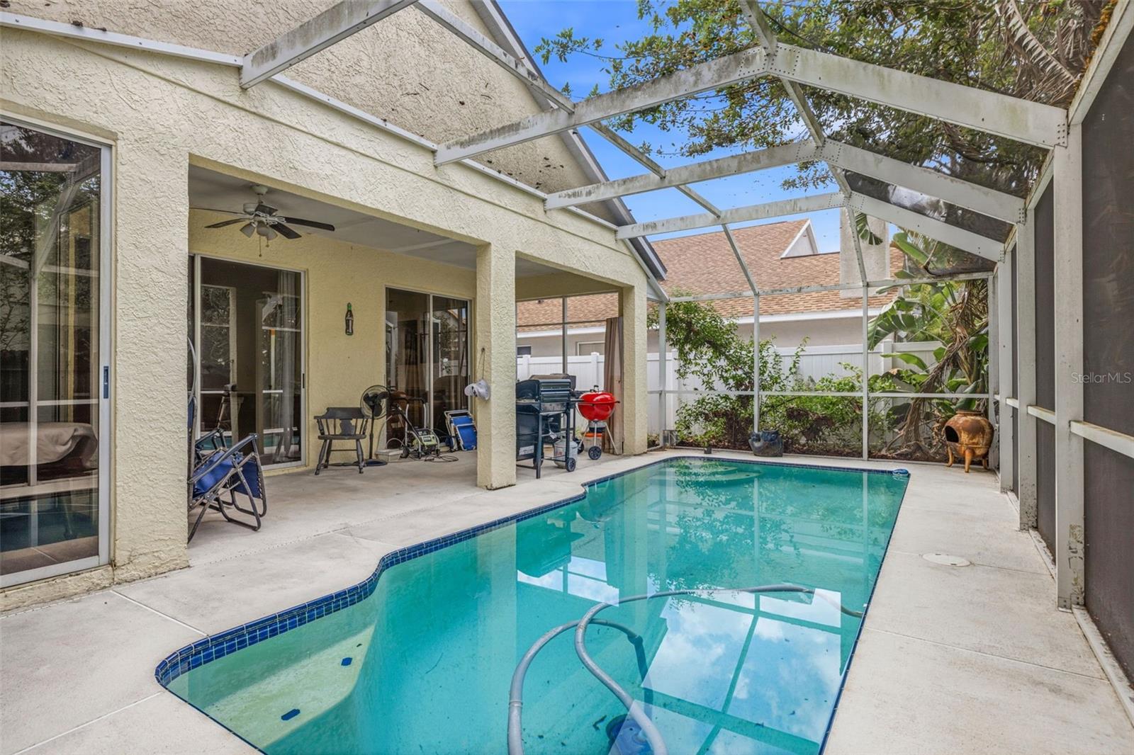 Large pool!  Perfect for that Florida out-door living lifestyle!