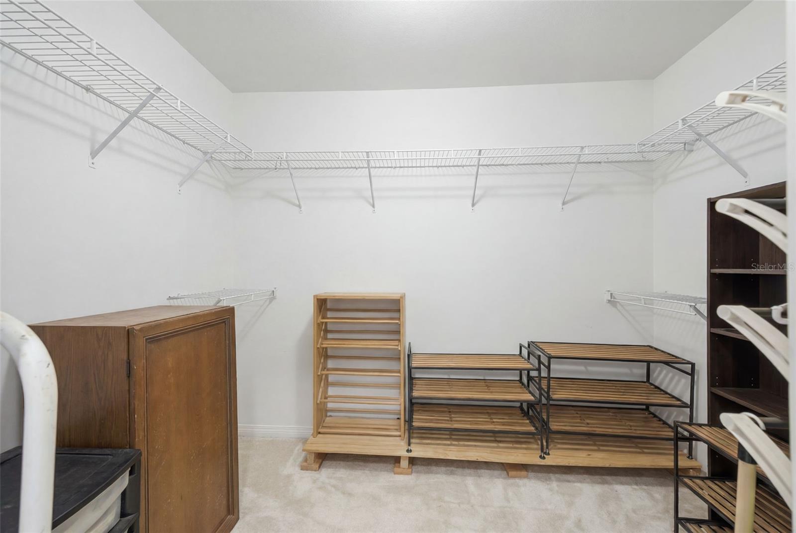 walk-in closet