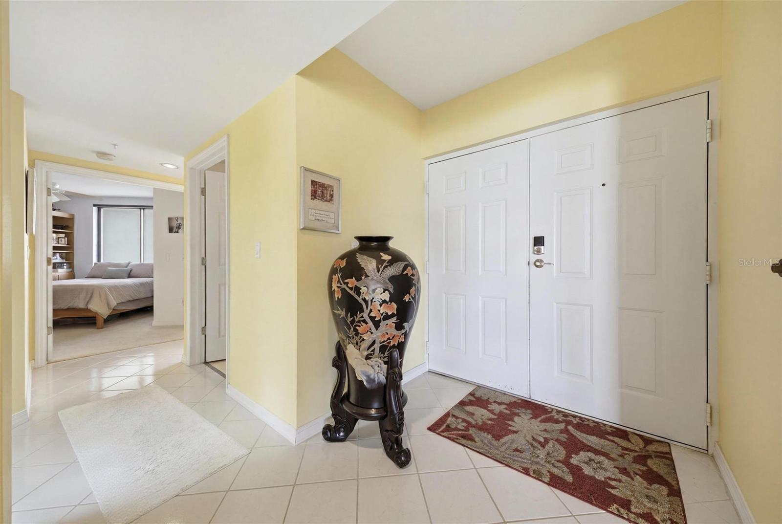 Gracious entrance to the unit