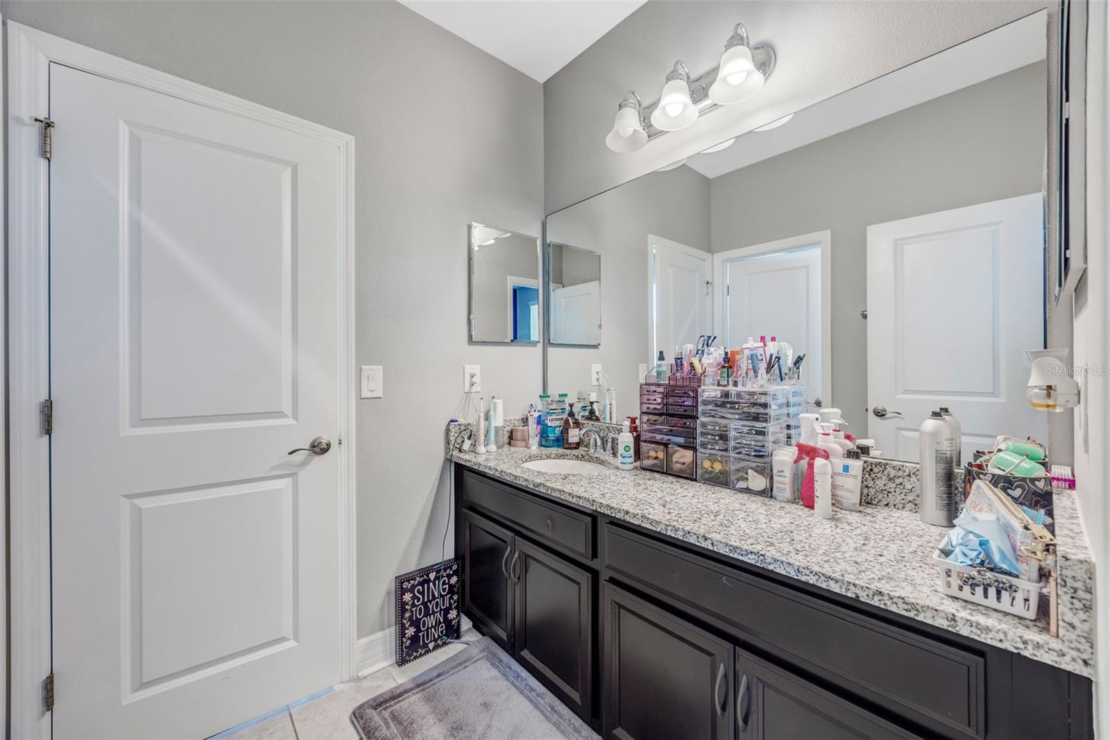Guest Bath 1 - Jack N Jill bathroom - 2nd floor