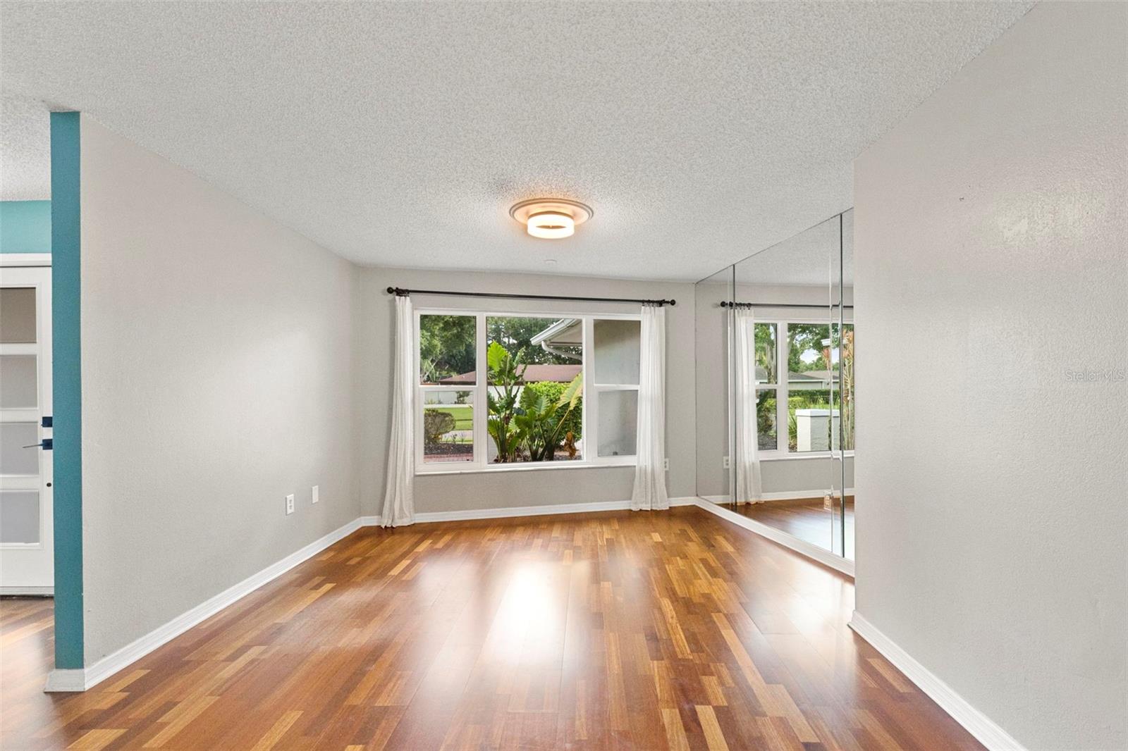 Formal dining area can be used for office, play area, recreation space