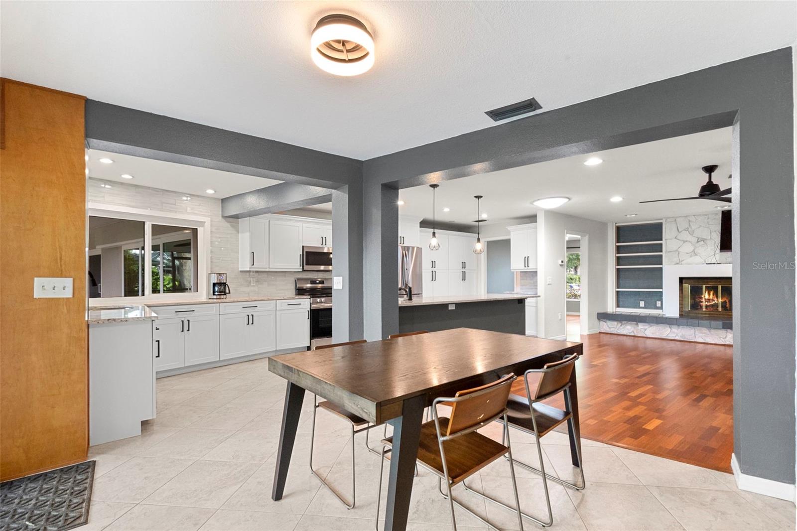 Breakfast nook off kitchen