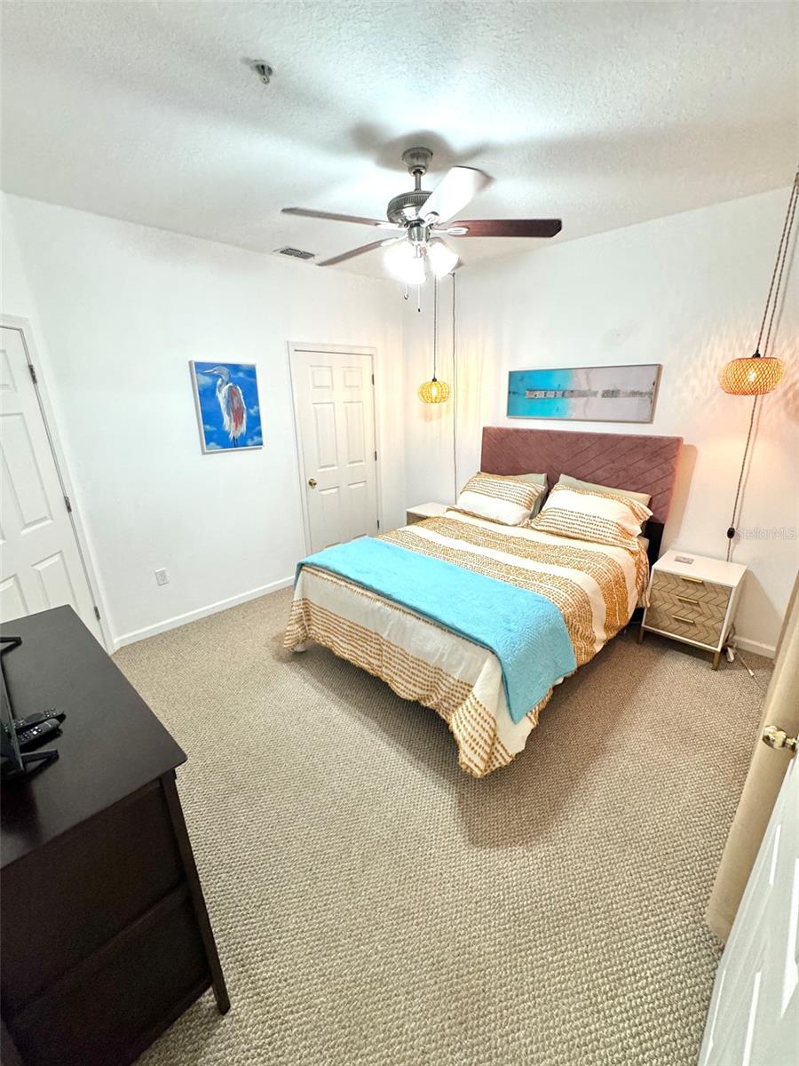 Guest bedroom