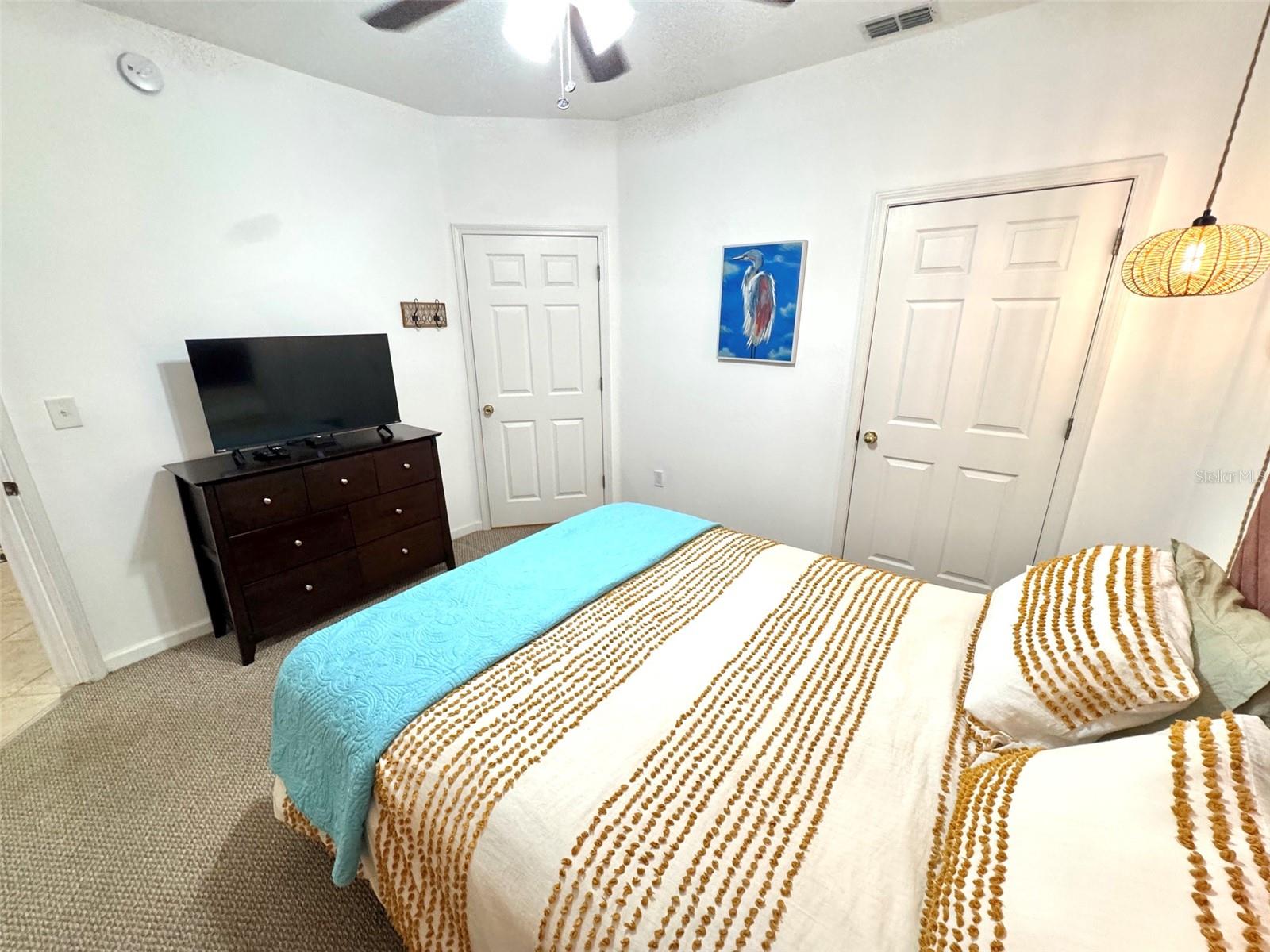 Guest bedroom