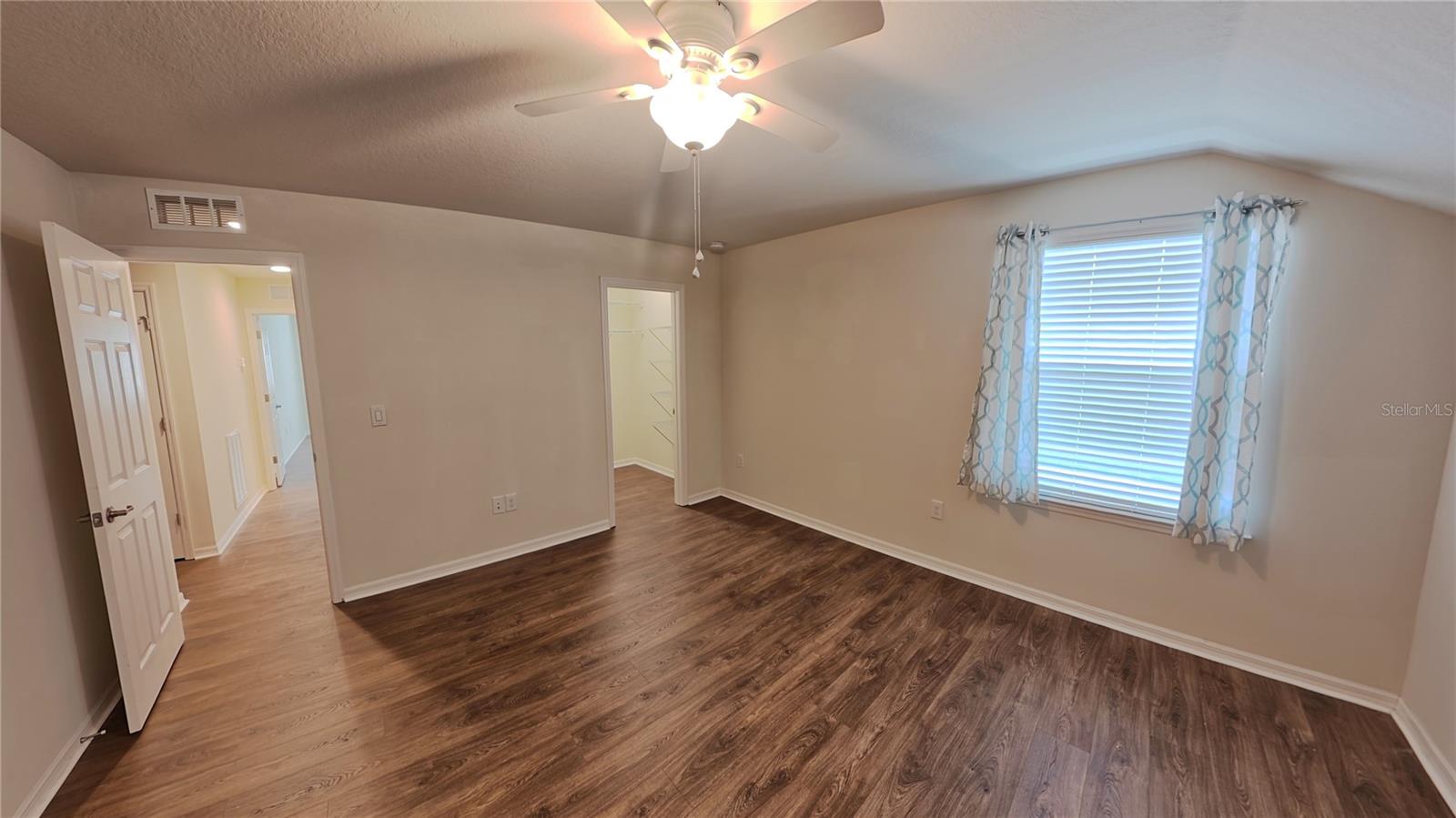 2nd floor bedroom