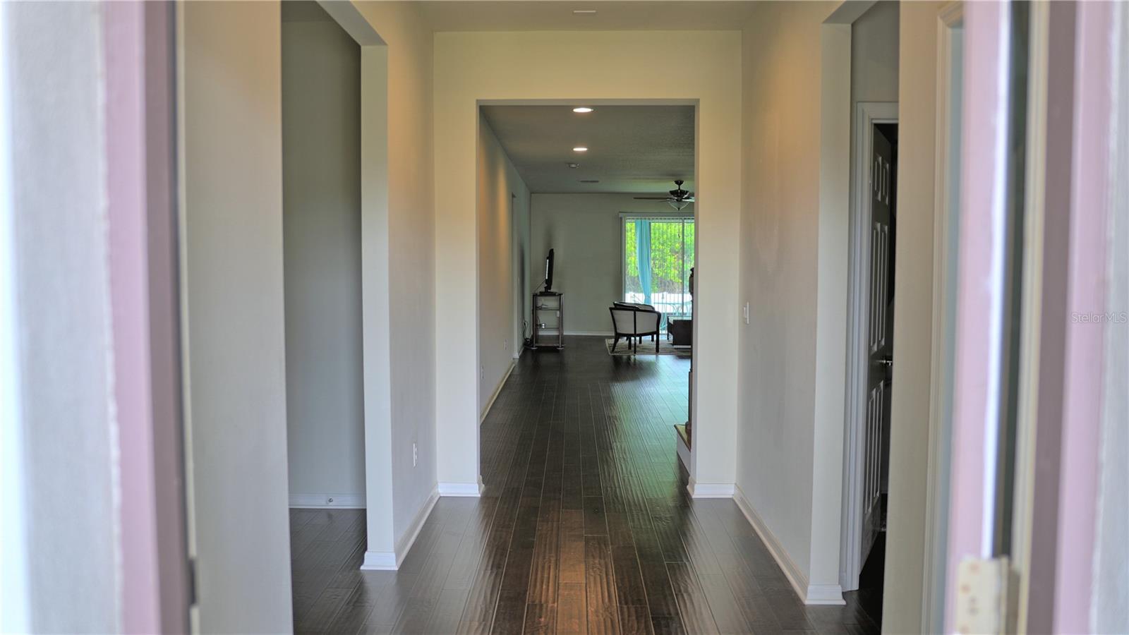 Foyer / Entryway