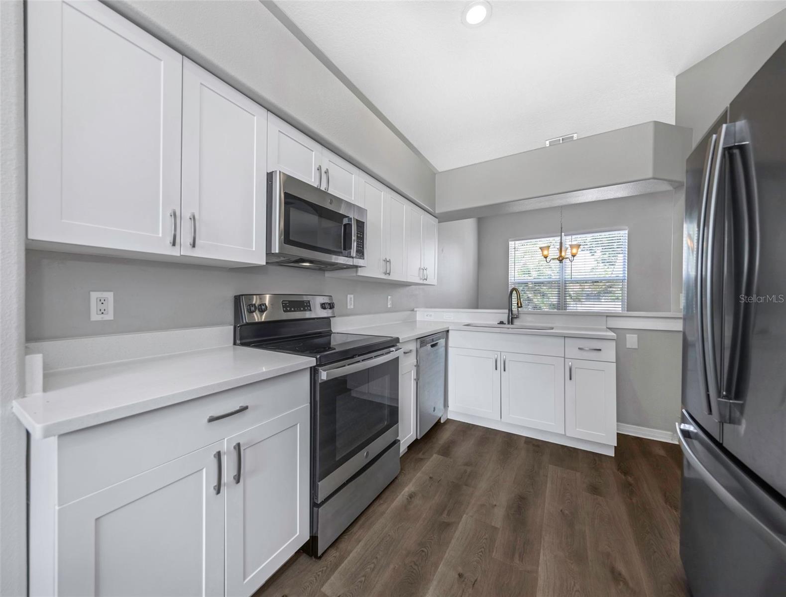 Kitchen - Left View