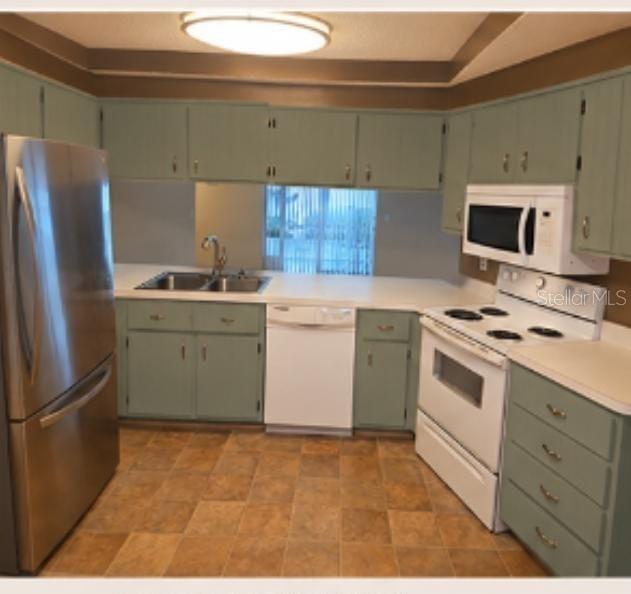 VIRTUAL STAGING KITCHEN