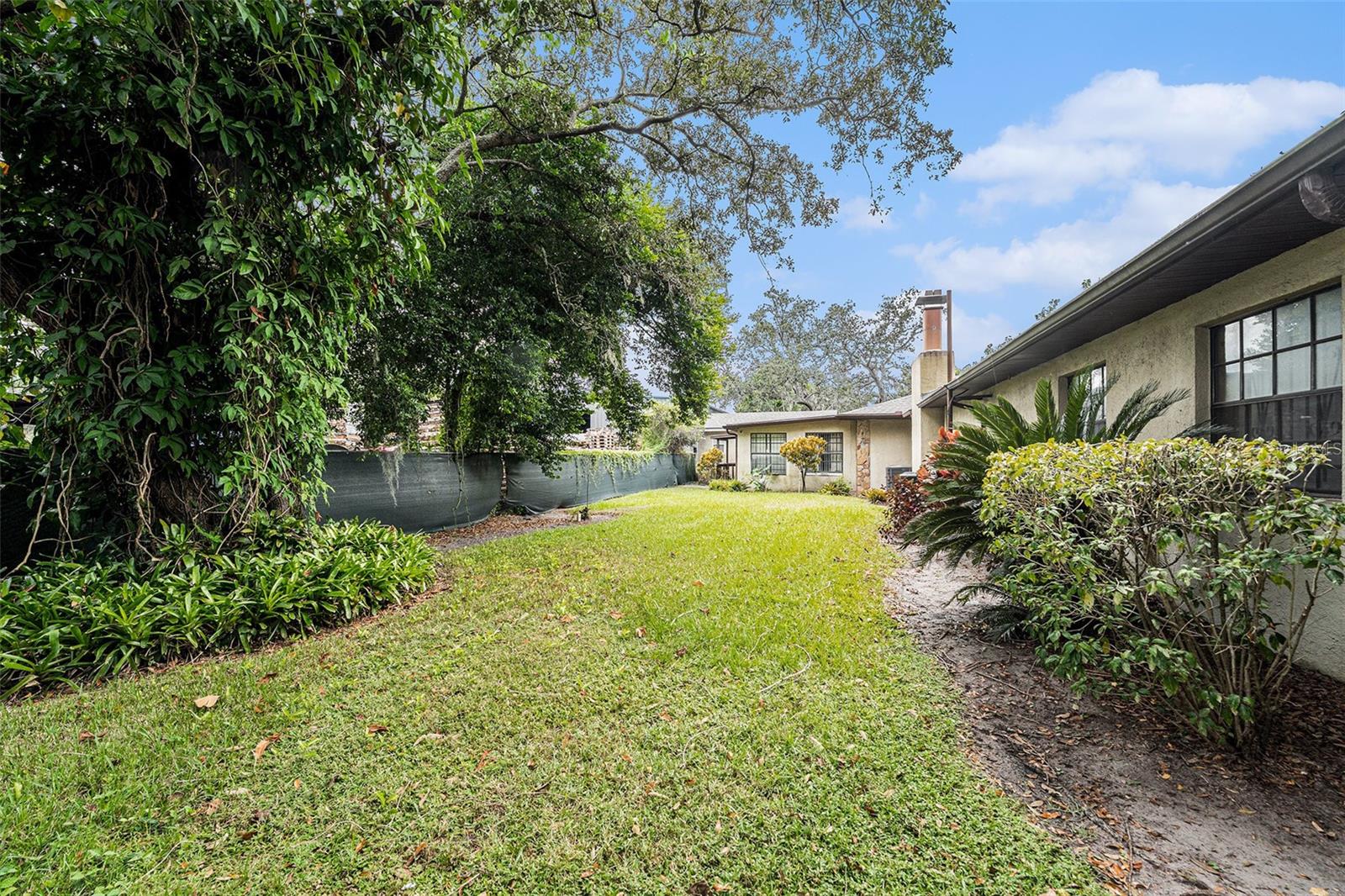 TB8514120