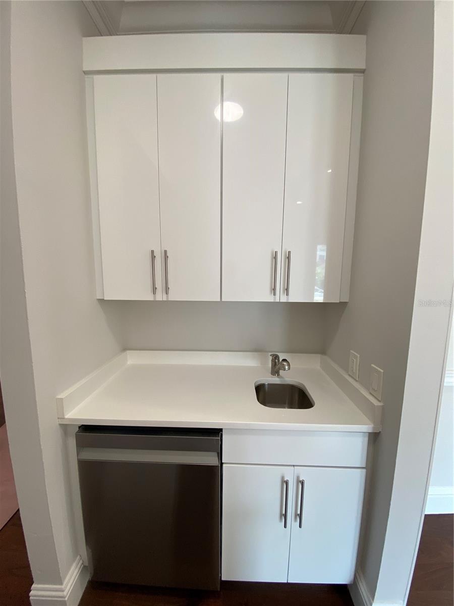 Butler Pantry