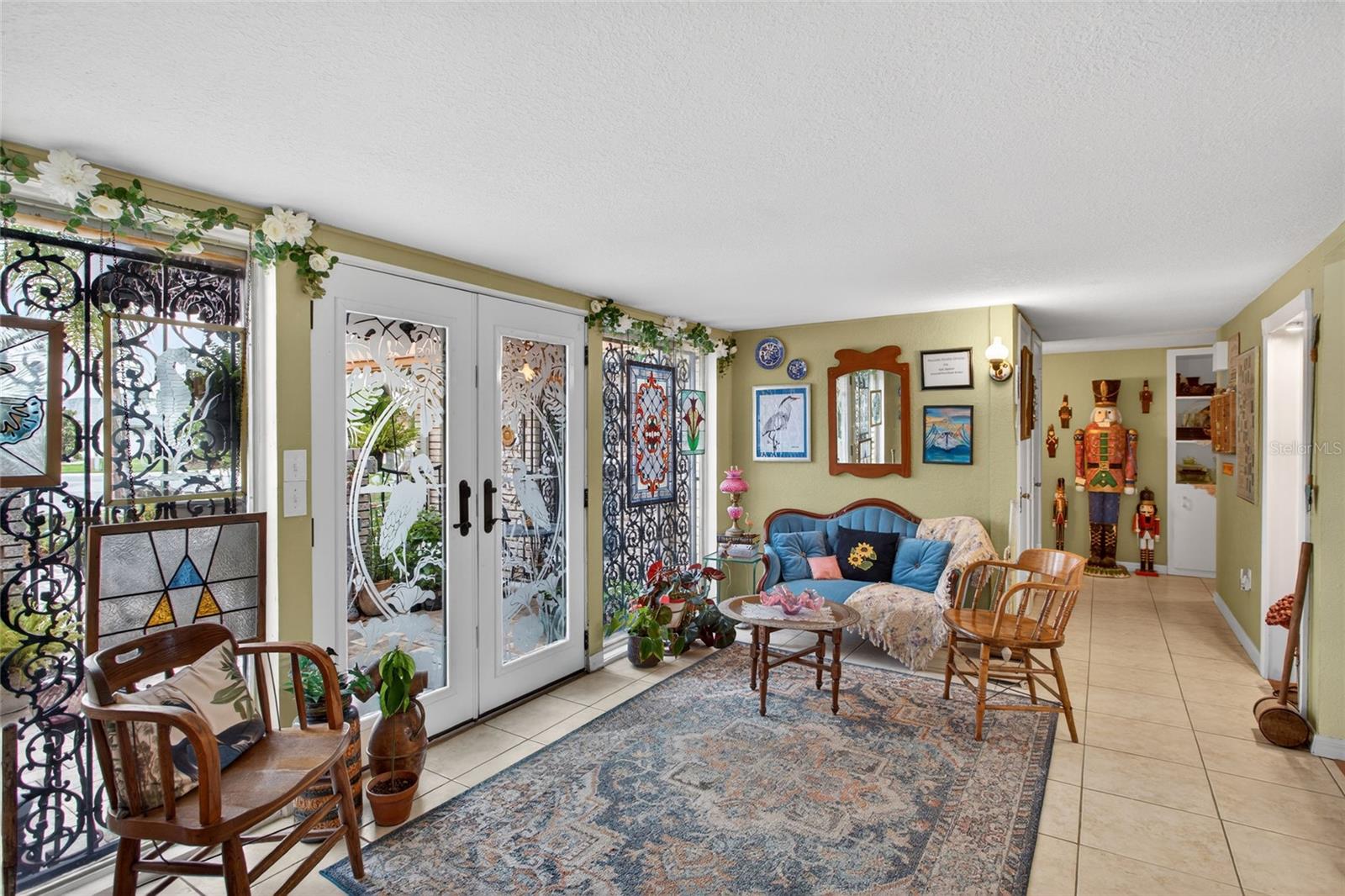 view of entry foyer