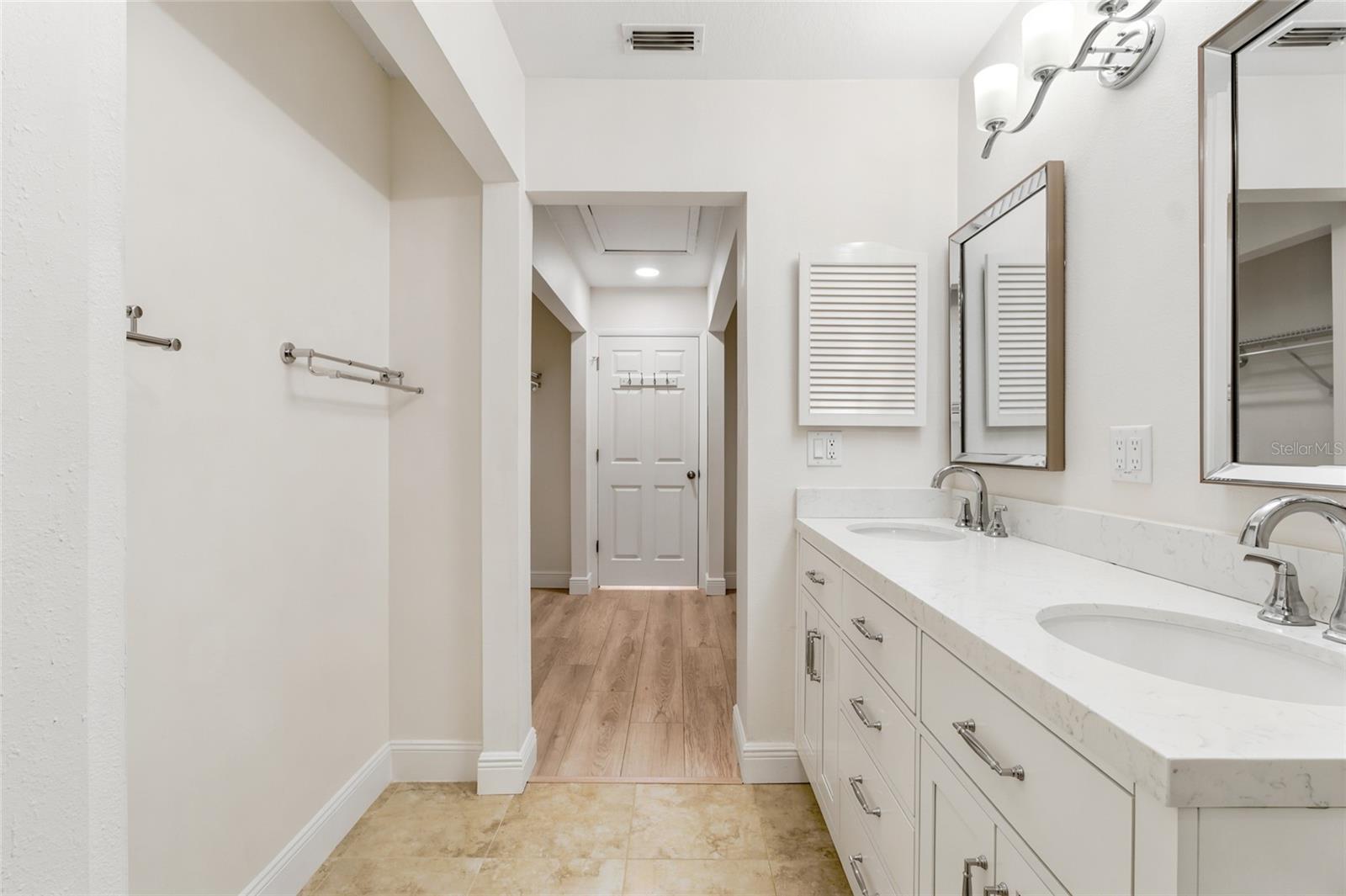 Primary ensuite bath