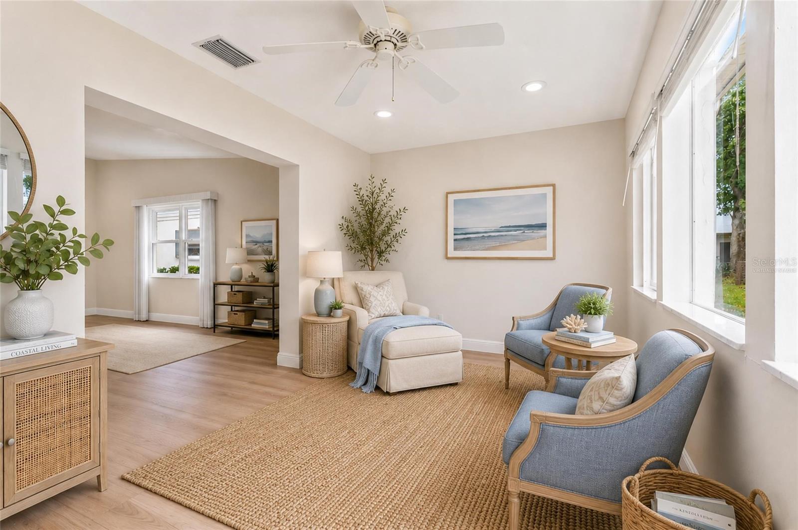 Enclosed, air-conditioned lanai virtually staged