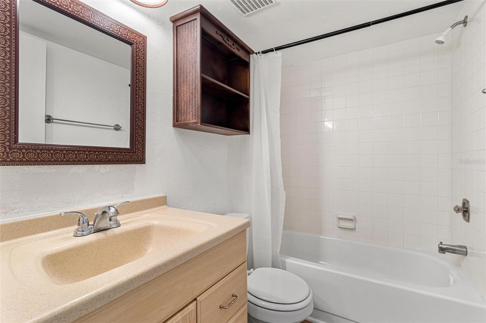 2nd bathroom