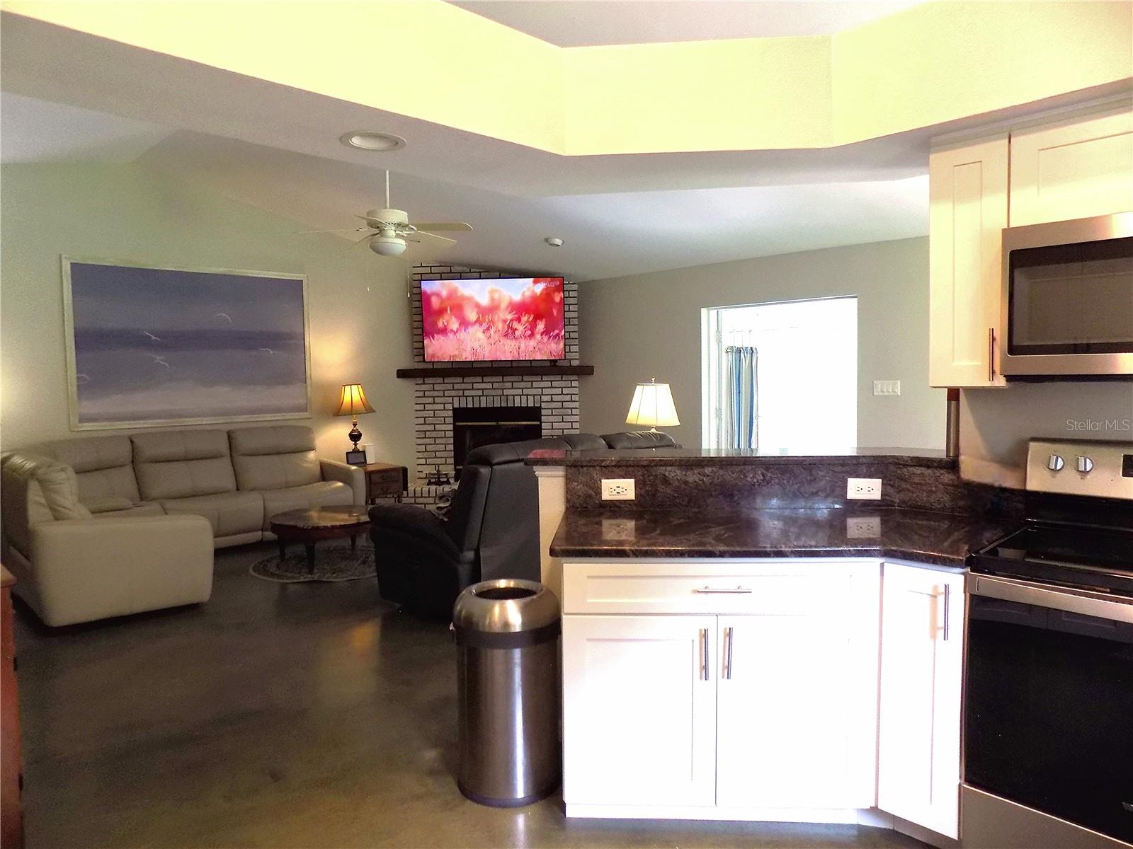 Kitchen/Living