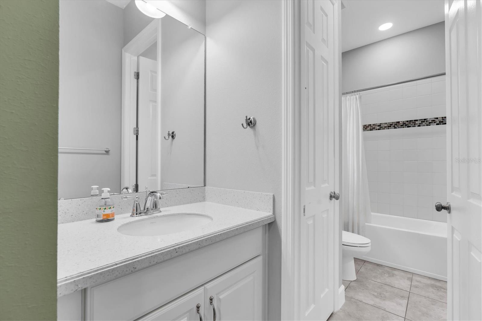 JACK & JILL BATH