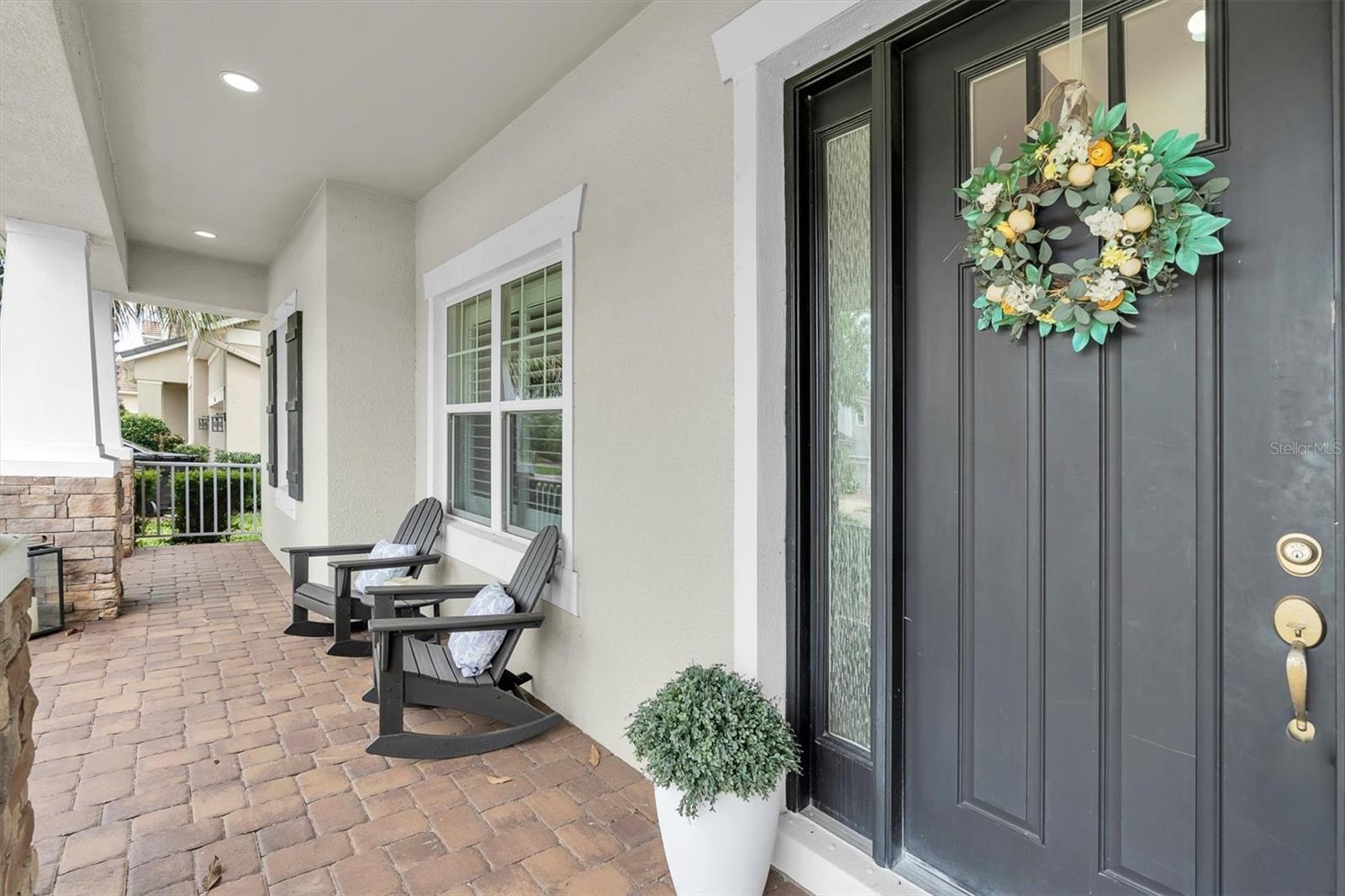 FRONT PORCH CHARM