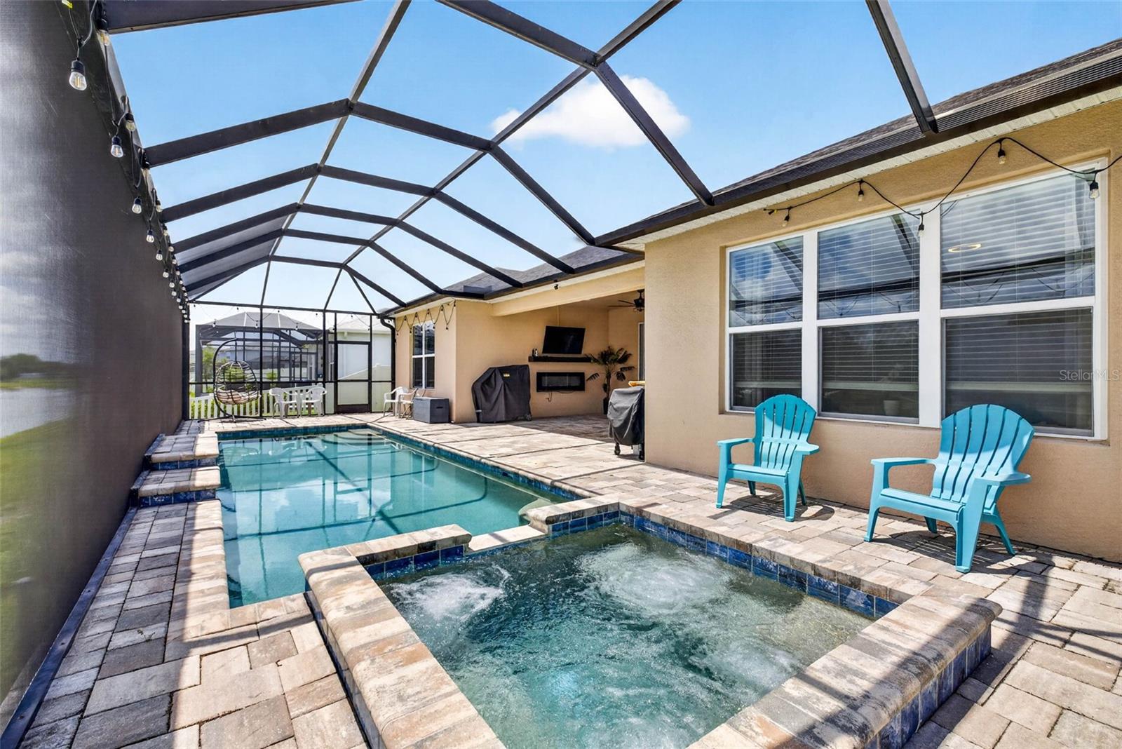 Spa & salt water heated pool.