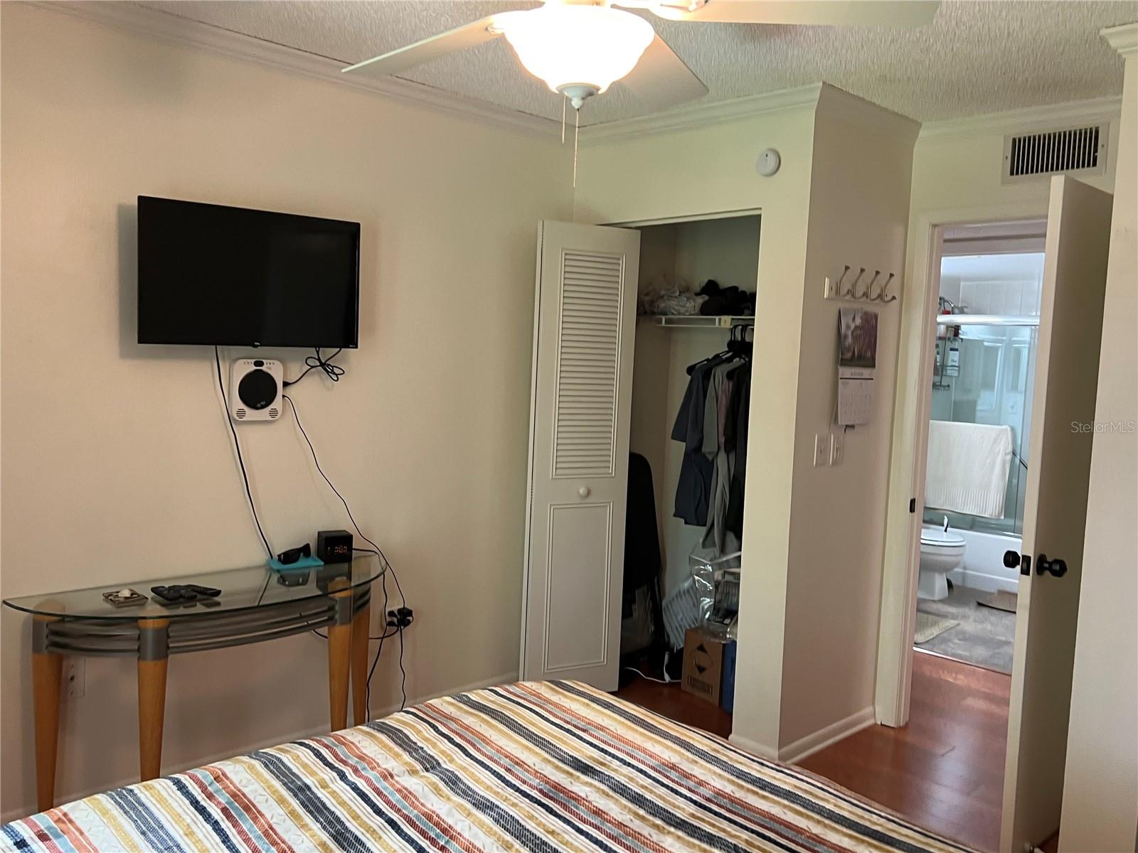 HALL BATHROOM VISABLE THRU DOOR TO ROOM