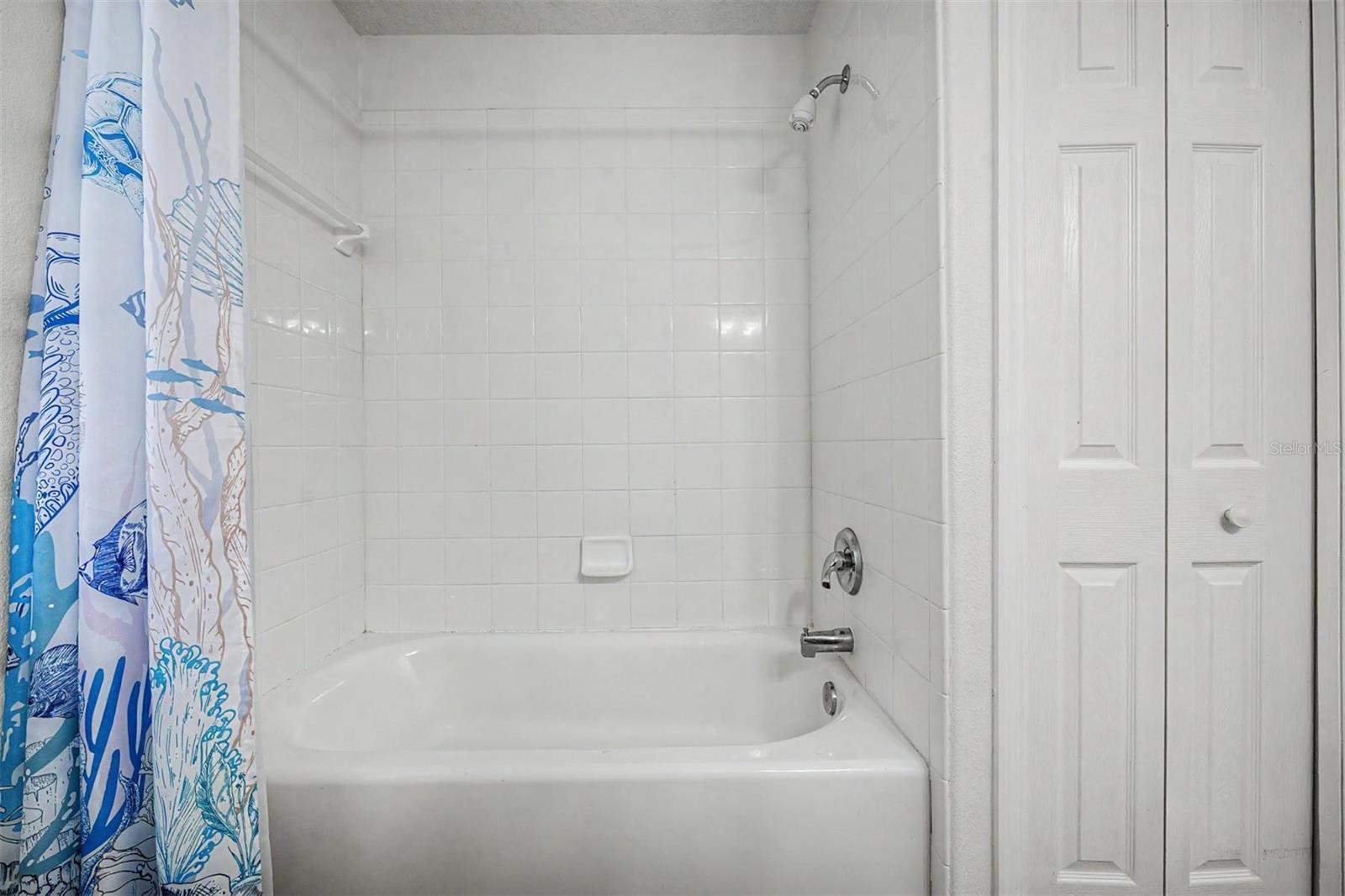 Shower/tub combo